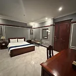 Lena Hotel