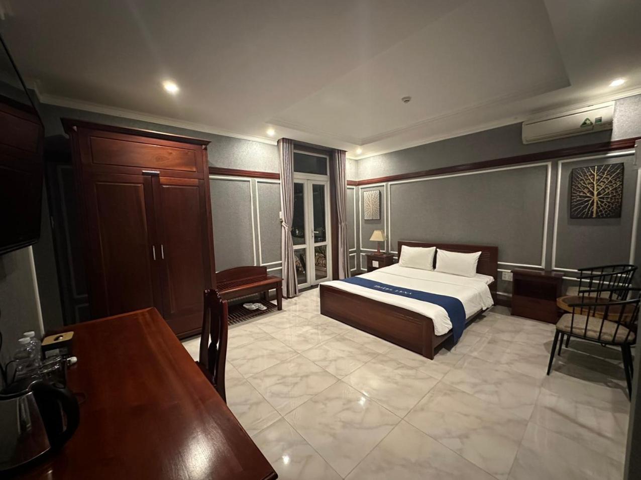 Hotel Lena 3*